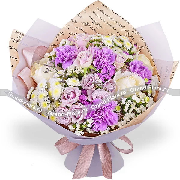 Сиреневый туман - букет из белых роз и гвоздик